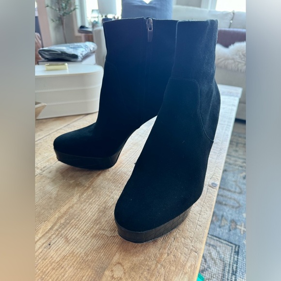 Via Spiga Reka Suede Platform Ankle Boot - Picture 3 of 9